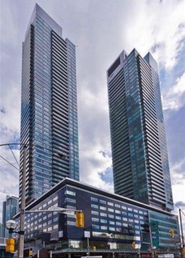 Apartament Beautiful Unit In Heart Of Downtown Toronto Zewnętrze zdjęcie